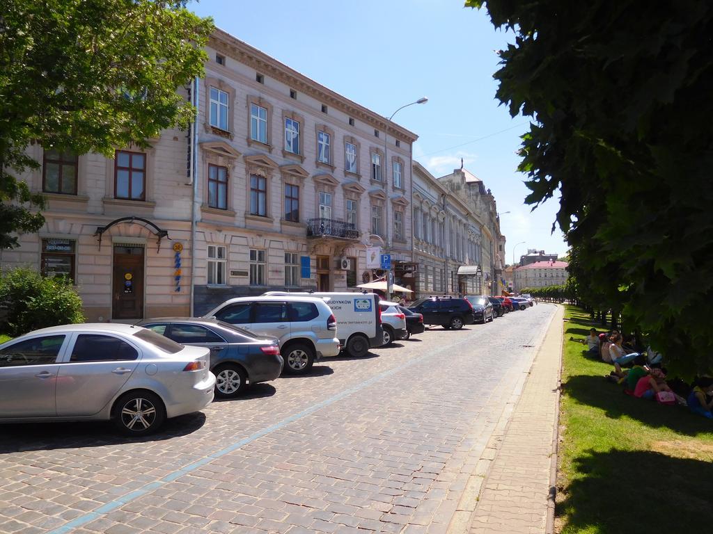 Apartments "The Cultural Capital" Lviv Exteriör bild